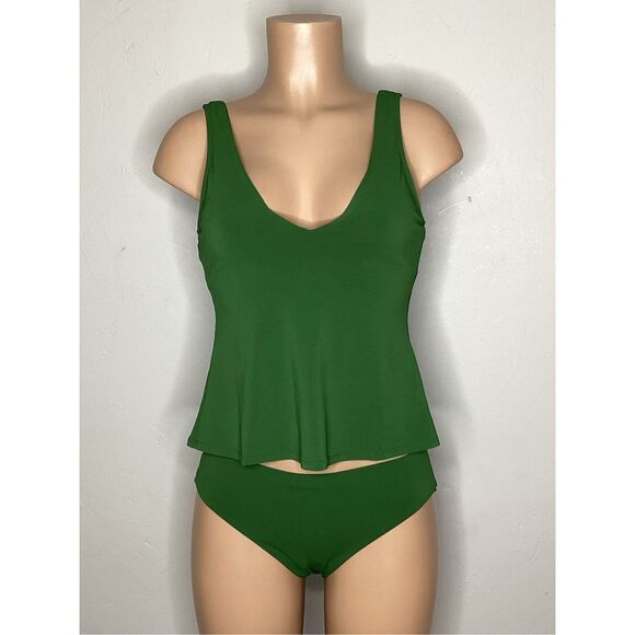 New. Robin Piccone green tankini set. XS/S. Retails $214 - Picture 2 of 7